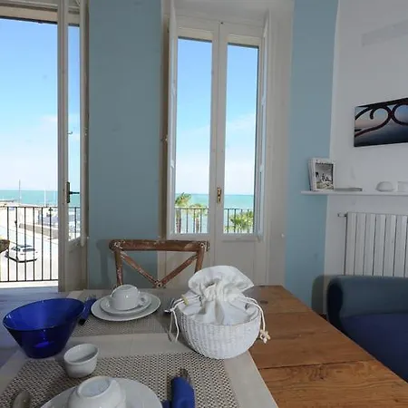 Maremaris Bed & Breakfast 4*