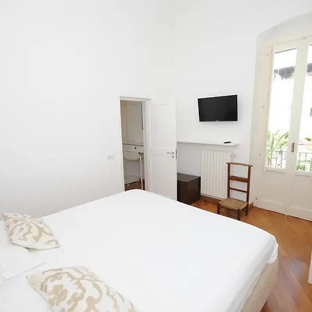 Couette-café Maremaris 4*